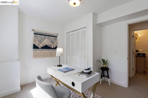 5904 Canning St, Oakland CA 94609-1306 exterior