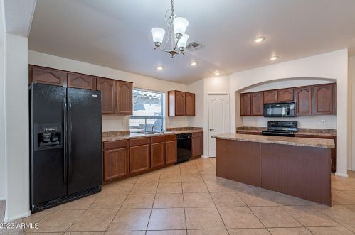 42763 Venture Rd, Maricopa AZ  85138-2359 exterior