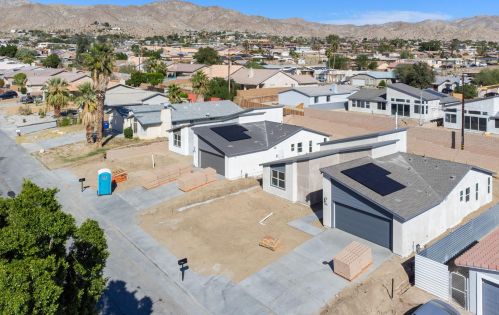 68220 Calle Azteca, Desert Hot Springs CA  92240-6412 exterior