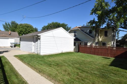 2933 48, Milwaukee WI 53216-4630 exterior