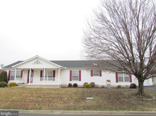 402 Moore Pl, Dover DE  19901-1358 exterior