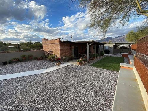 5200 Calle Del Ciervo, Tucson AZ 85750-1812 exterior