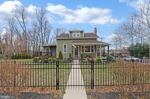 525 Park Blvd, Tavistock NJ  08033-2938 exterior