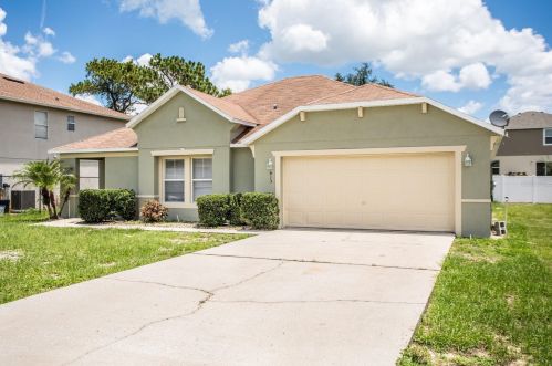 413 Manitoba Ln, Kissimmee, FL 34759-5501