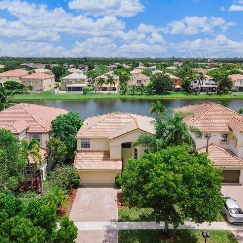 9037 Alexandra Cir, West Palm Beach, FL 33414-6439