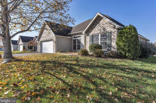 73 Northview Dr, Navy Sup Dpt, PA 17050-7981