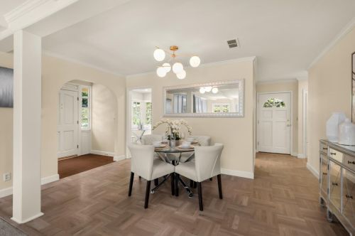 1657 Edgewood Dr, Palo Alto CA  94303-2821 exterior