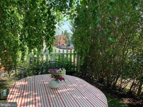 546 Orange St, Lancaster PA  17603-3669 exterior