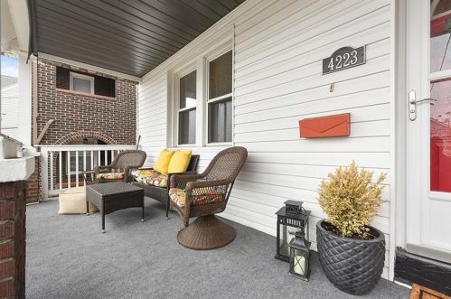4223 Lydia St, Pittsburgh, PA 15207-1182