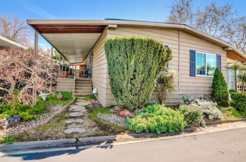 48 Creekside Dr, Morgan Hill, CA 95037-6119