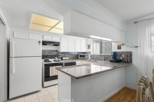 805 Chestnut St, Glendale CA 91205-2501 exterior