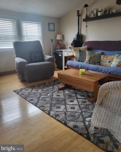 102 Quay Blvd, Brigantine City NJ  08203-3439 exterior