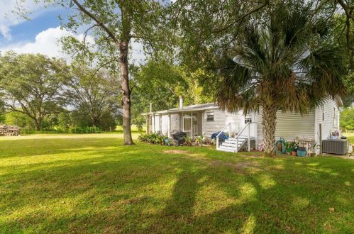 18631 Harvel Ln, Dade City FL  33523-6566 exterior