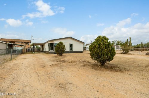208 82nd Pl, Mesa, AZ 85207-7623