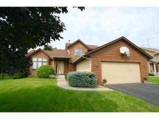 4386 Braddock Trl, Saint Paul, MN 55123-1980
