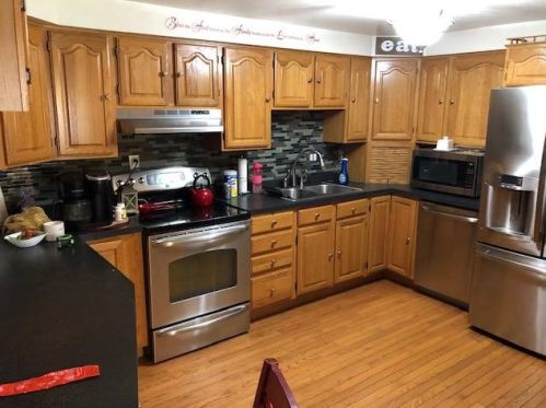 1420 Kaby Ave, Crivitz, WI 54114-1532