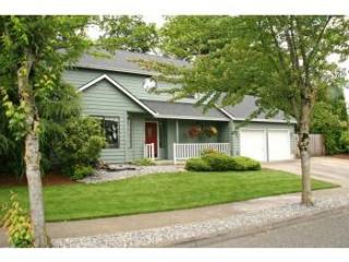 3825 14th Dr, Damascus, OR 97080
