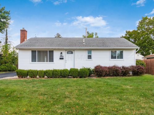 2974 Kingston Ave, Darbydale, OH 43123-3370