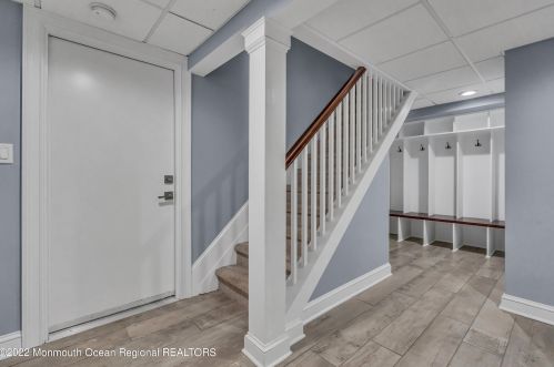 34 Windsor Dr, Little Silver NJ  07739-1311 exterior