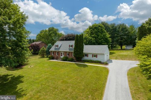 311 Moore Rd, Downingtown, PA 19335-1867