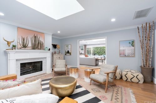 1514 Warwick Ln, Newport Beach, CA 92660-4828
