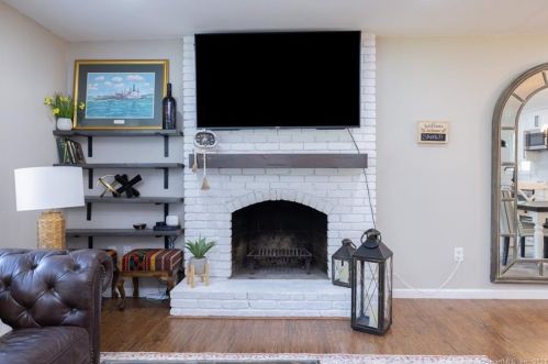 28 Talcott Rd, Glastonbury CT  06033-2919 exterior