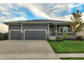 4102 147th St, Des Moines, IA 50323-2491