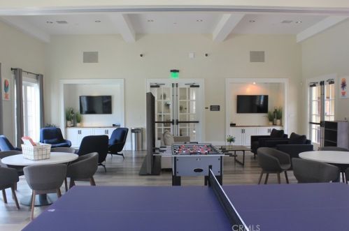 80 Navigator, Irvine CA  92620-3526 exterior