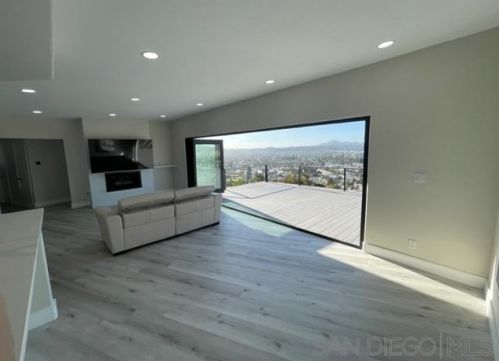 1110 Monterey Dr, El Cajon CA  92020-6718 exterior