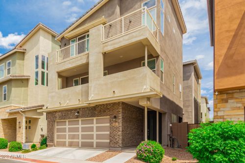 7084 Jasper Dr, Chandler, AZ 85226