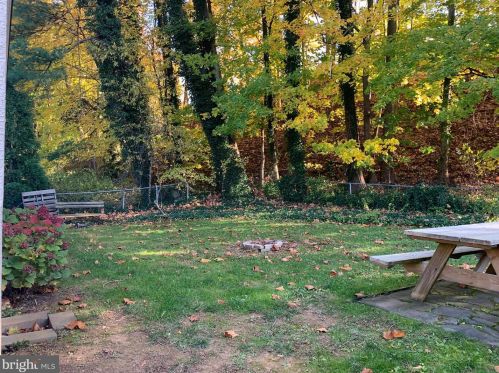 653 Gulph Rd, Norristown PA  19406-3704 exterior