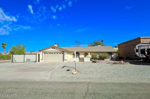2361 Barranca Dr, Lake Havasu City, AZ 86403-3104