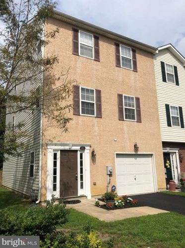 242 Camerton Ln, Blackbird, DE 19734-2871