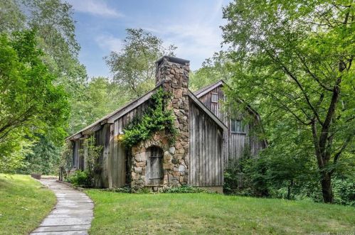 37 Edmonds Rd, Sherman, CT 06784-1209