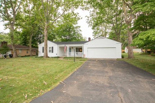 106 Henrick Dr, Liberty Township, OH 45044