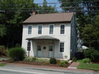 163 Main St, Landisville, PA 17538-1243