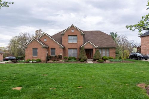 6236 Ashbourne Pl, Cincinnati, OH 45233-4454