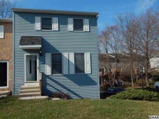 40 Persian Lilac Dr, Etters, PA 17319-9310