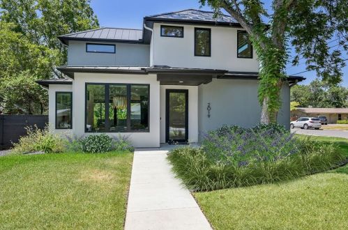 2019 Brentwood St, Austin TX  78752-4105 exterior
