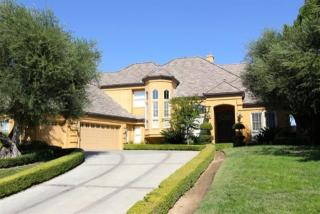 2763 Lake Van Ness Cir, Fresno, CA 93711-7025