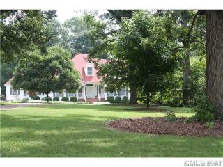 1309 Medlin Rd, Monroe NC  28112-7459 exterior