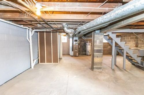 106 11th St, Connellsville PA  15425-2415 exterior