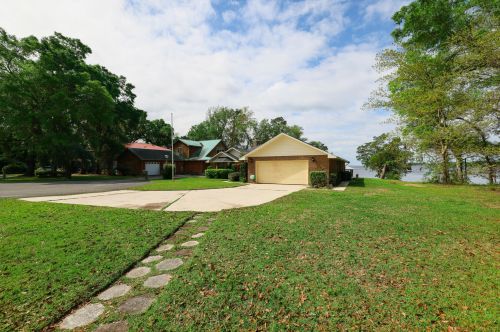 61 Waterview Pl, Freeport, FL 32439-9637