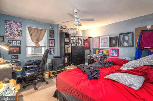 738 Medina St, Philadelphia PA  19147-5727 exterior