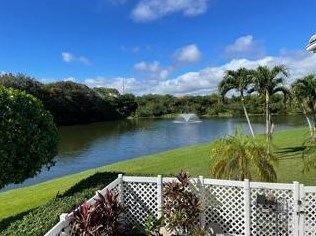 1904 Stratford Way, West Palm Beach, FL 33409-7610
