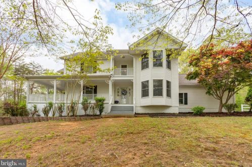 180 Queen Anne Dr, Fredericksburg, VA 22406-4653