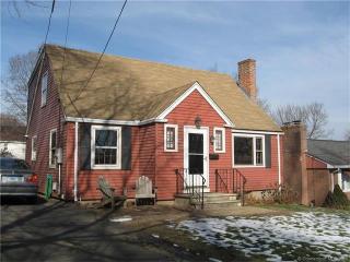 666 Nott St, Hartford, CT 06109-1528