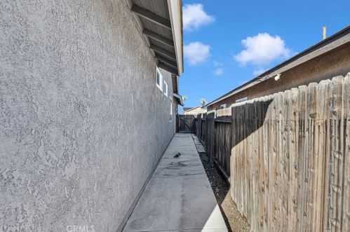 13689 Gemini St, Victorville CA  92392-9078 exterior