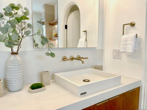 4215 Dawes St, San Diego CA  92109-4158 exterior