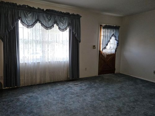 1638 Marinette Dr, Springfield, OH 45503-2060